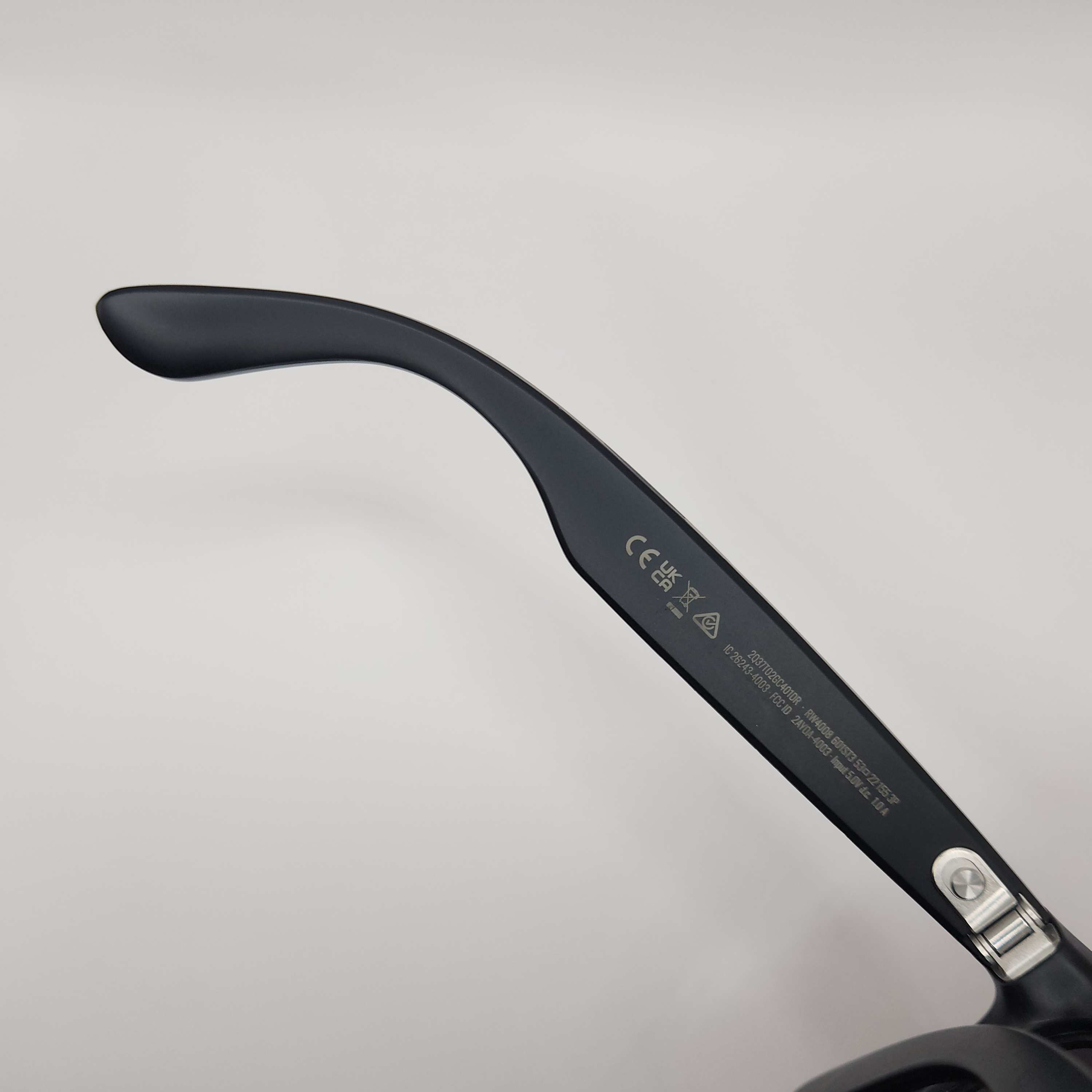 Ray-Ban Meta Wayfarer Gen 1 – Noir Mat / Verres Polarisés Gris Dégradé (Taille 53) - Smart +